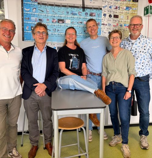 Nobelprijswinnaar Ben Feringa bezoekt CSG Dingstede